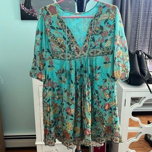 Spell and the Gypsy Hendrix tunic dress in a size medium